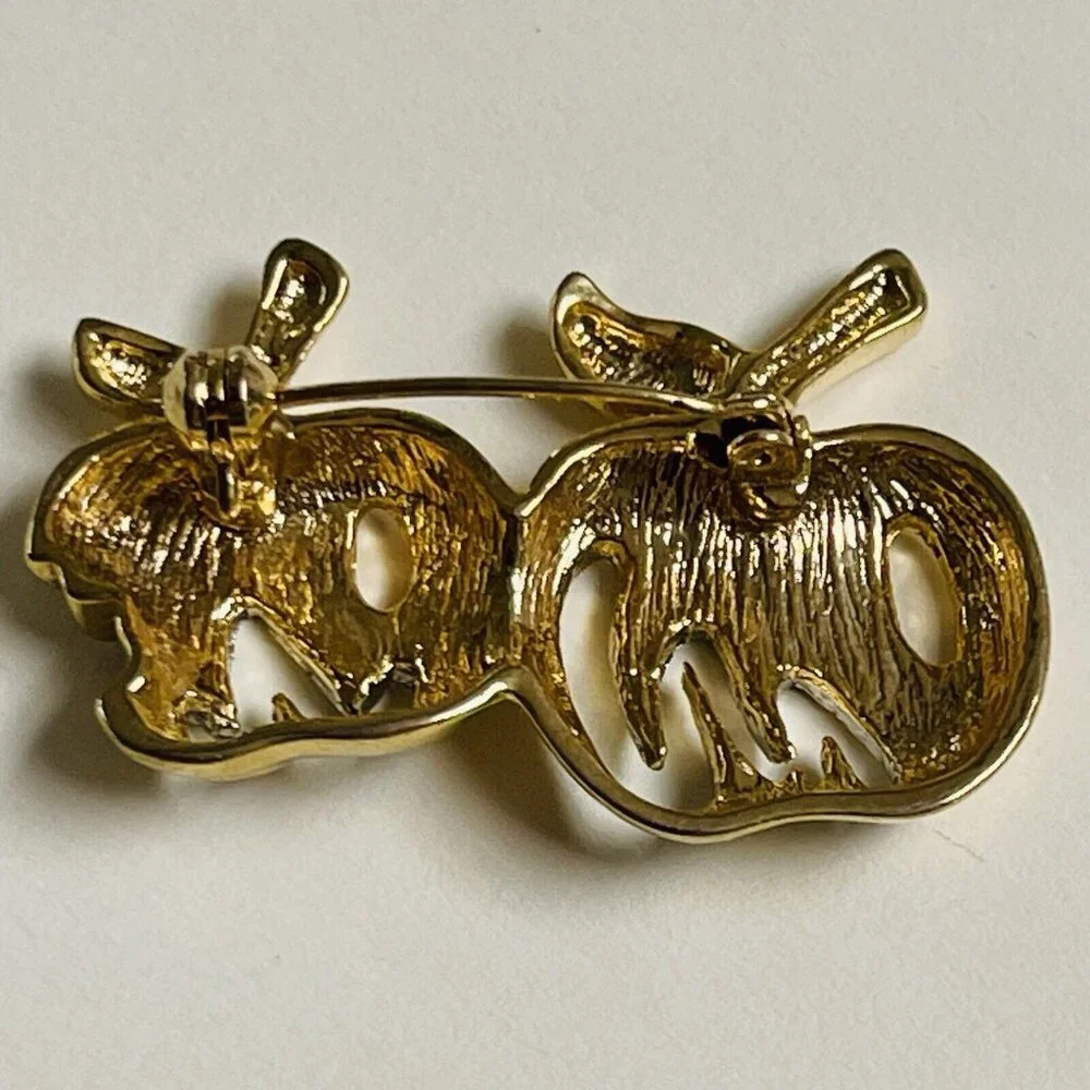 Vintage Two Tone Apple Brooch Pin Gold Silver Tone Festival County Fair